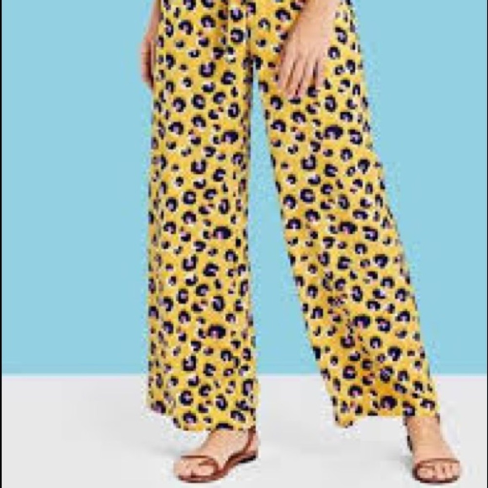 4/$25 🌵Shein leopard 🐆 print pants - Picture 2 of 7